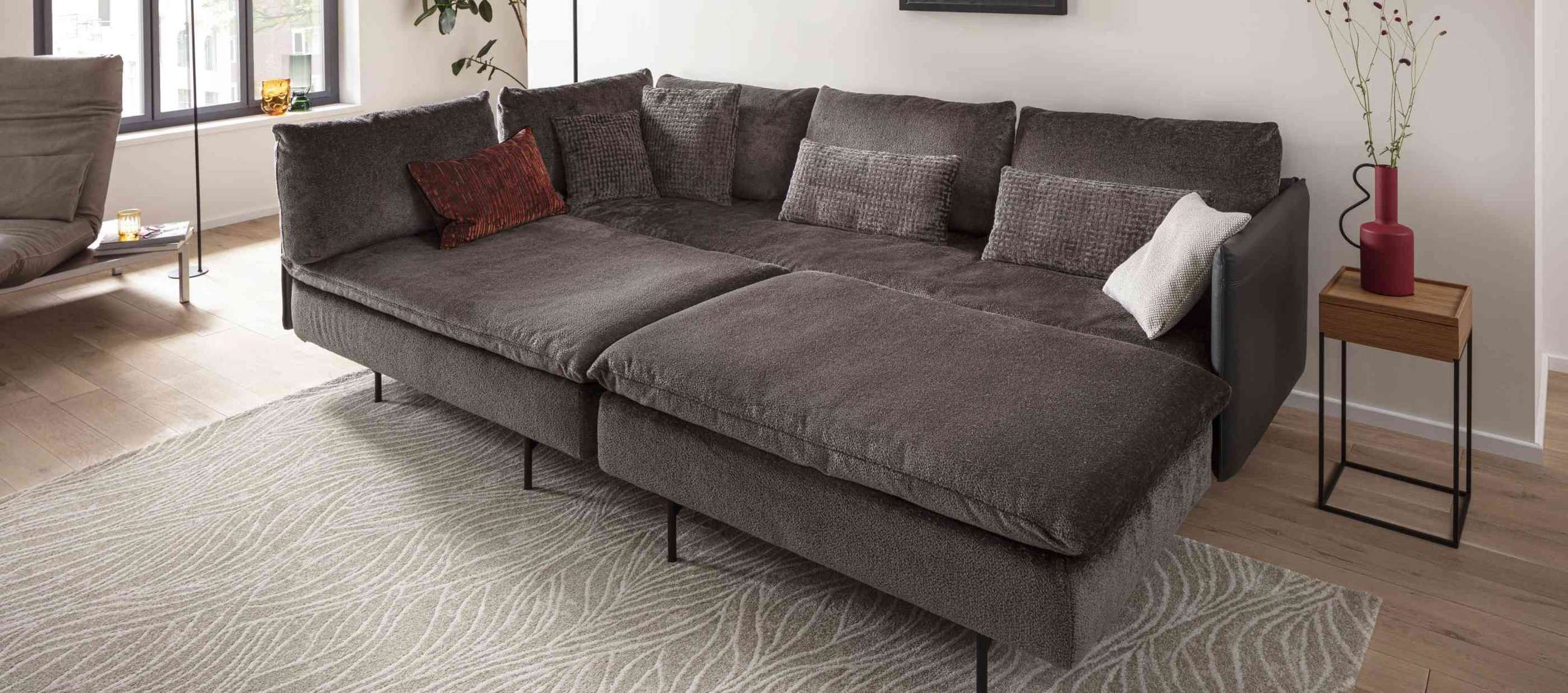 Ecksofa Giro von Signet mit schwenkbaren Longchair. 