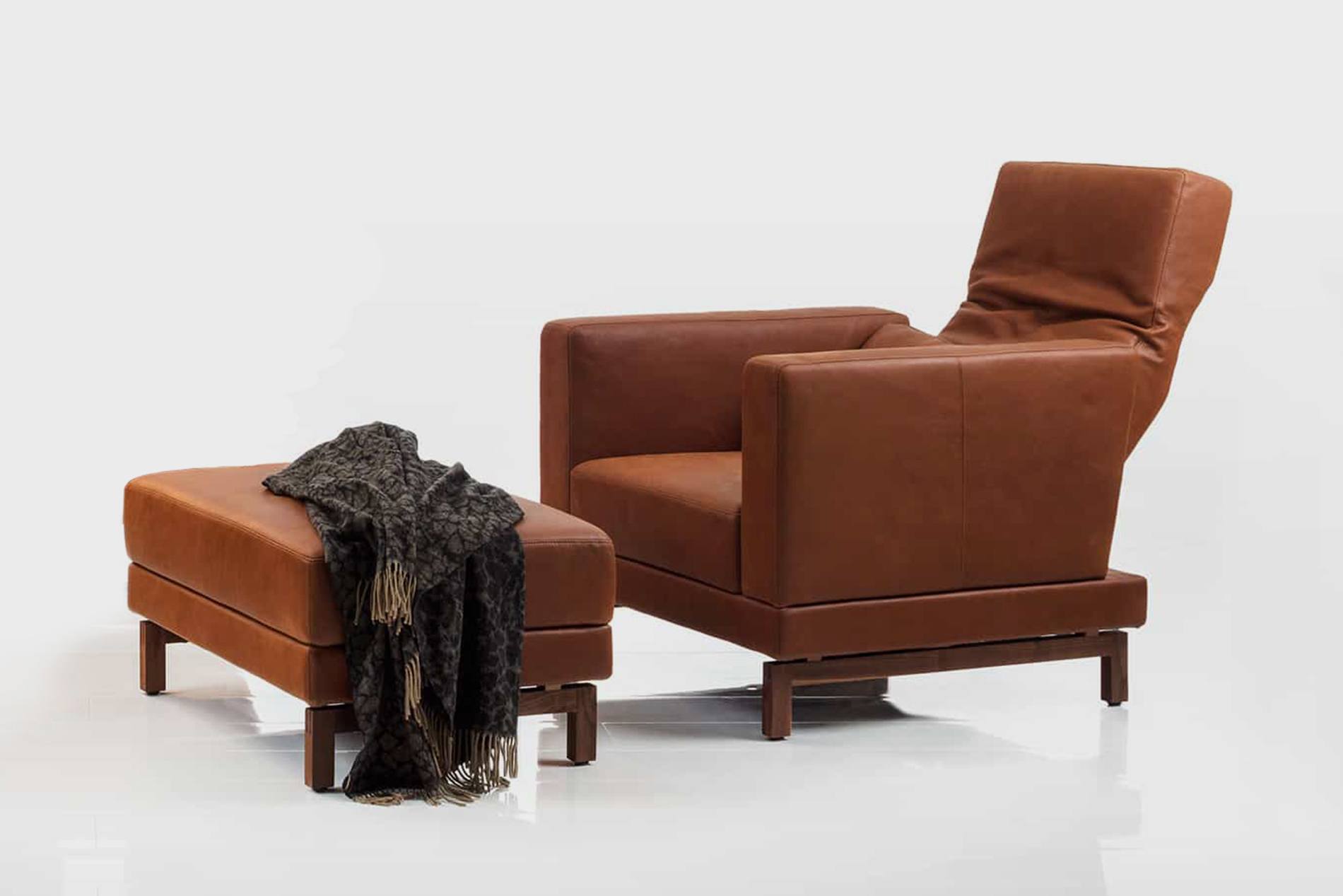 Schlafsessel und Hocker Moule von Brühl. Sessel Hocker Schlafsessel Moule Brühl
