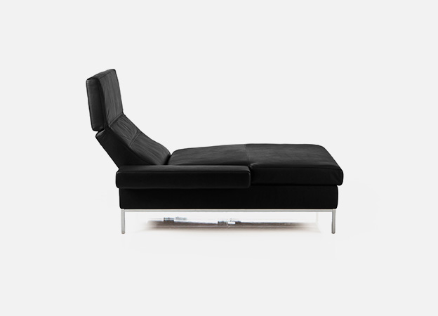 Hier sehen Sie die Tomo Chaiselongue von Brühl. Brühl Chaiselongue Otomane Recamiere Tomo
